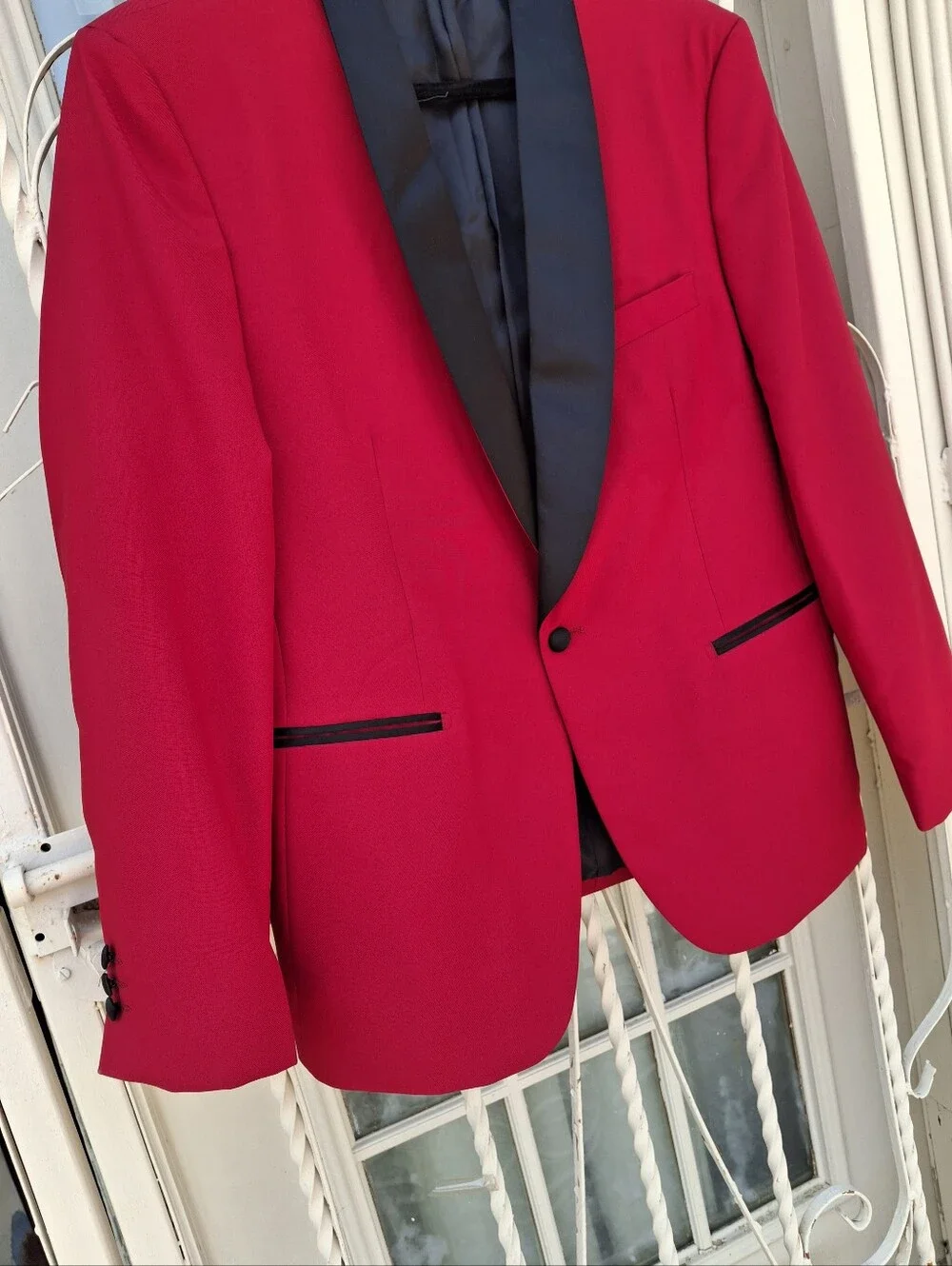 Egara Red and Black Satin Shawl Collar Tuxedo Dinner Jacket  Men Size 42S